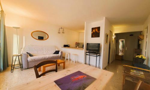 FREJUS PLAGE LE Mediterranee 2 T2 50m2 climatise