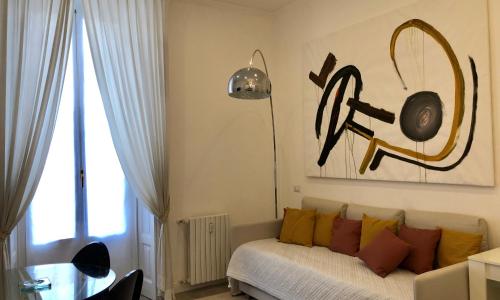 Casa Alberto da Giussano, elegante bilocale in centro con balcone sul parco