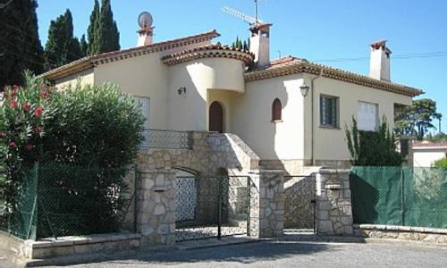 STUDIO classé 3 étoiles 10 mn Cannes