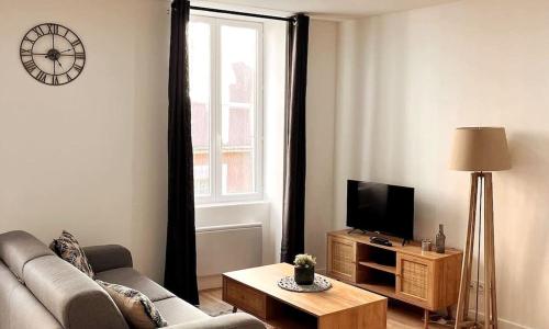 Mâcon • T2 Sigorgne • HostisY