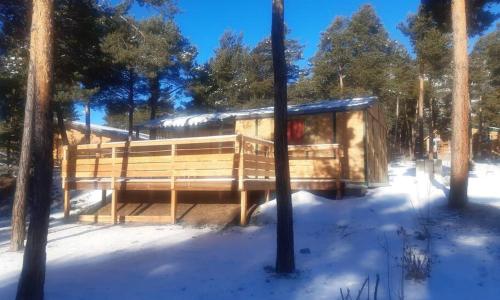 Bungalow de charme dans parc résidentiel piscine