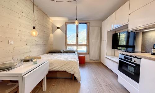 Superbe studio refait à neuf et tout équipé avec parking