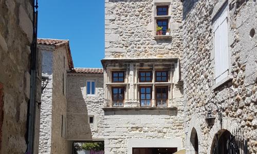Maison du Baron - Centre historique de RUOMS