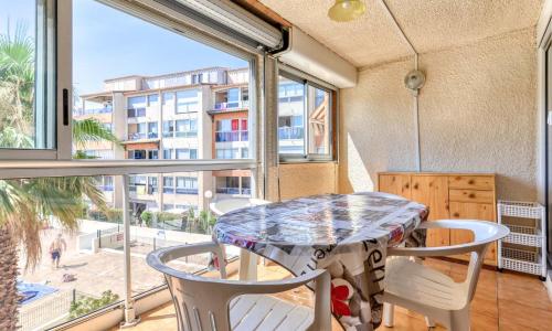 Nauticap - 423 - Appart vue piscine - 5 pers