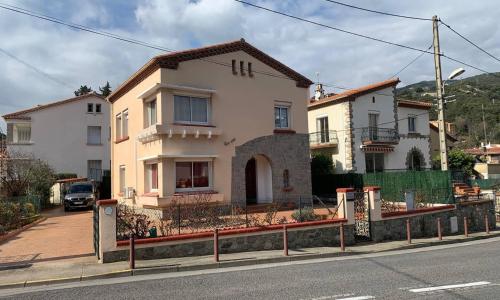 Appartement Amélie-les-Bains-Palalda, 2 pièces, 2 personnes - FR-1-703-149