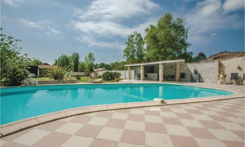 Gorgeous Home In Saint-vivien-de-medoc