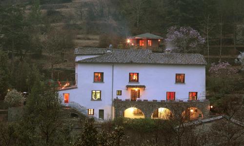 Le Mas Des Pots Rouges