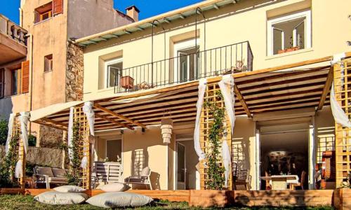 Villa Palmire, large terrace with jacuzzi available