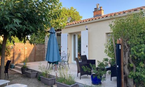 Maison Avec jardin clôturé