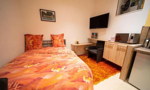 Studio Premium City center