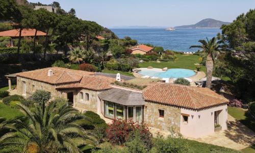 VILLA PADULELLA 8&2, Emma Villas