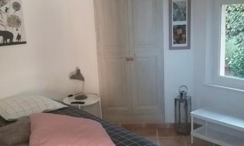 UNE CHAMBRE EN VILLE