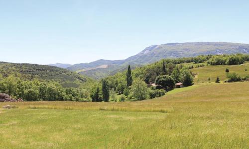 Awesome Home In Montjoux