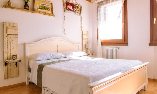 Venice's neighbor Home