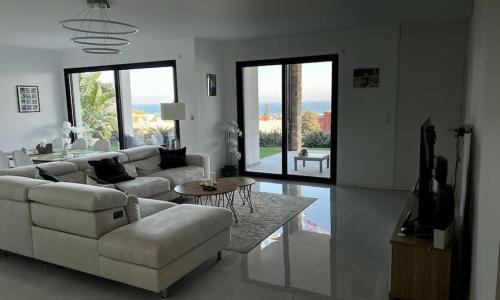 New luxury apartments with pool