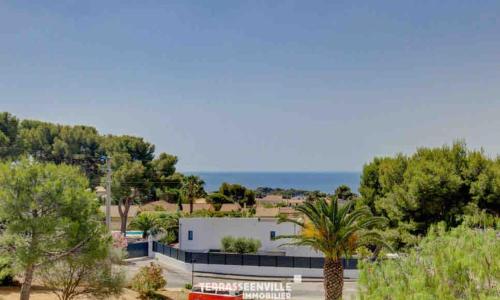 Très bel appartement Climatisé Terrasse et Vue Mer