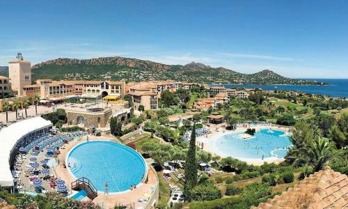 Apartment Green Apple Cap Esterel