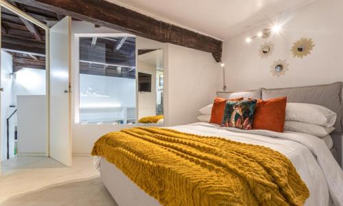 Lucrezia Apartment - close to Piazza Navona