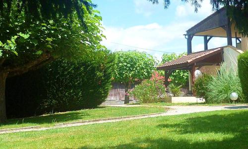 Maison de 2 chambres avec piscine partagee jardin amenage et wifi a Saint Genies a 8 km de la plage