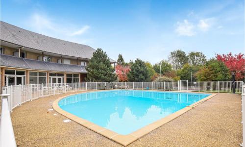 Gorgeous Apartment In quemauville