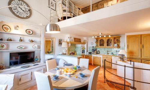 Maison De Poupée YourHostHelper