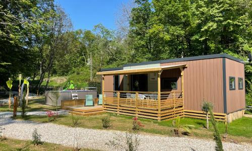 Vinéa Cottages - Hébergements haut de Gamme, Terrasse et Piscine privative