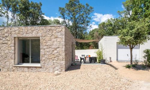 Studio en pierre U Pinu, 2 personnes, Muratello, 6 Kms de Porto Vecchio