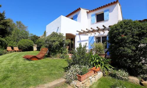 Villa Côté Mer, Provence style, near St Tropez