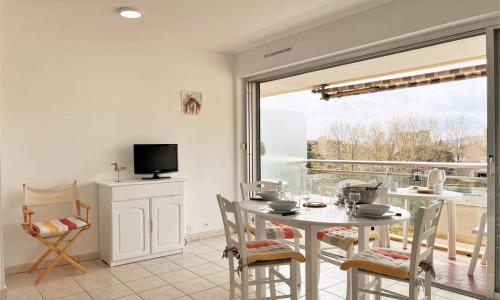 Appartement Le Lavandou, 2 pièces, 4 personnes - FR-1-251-477