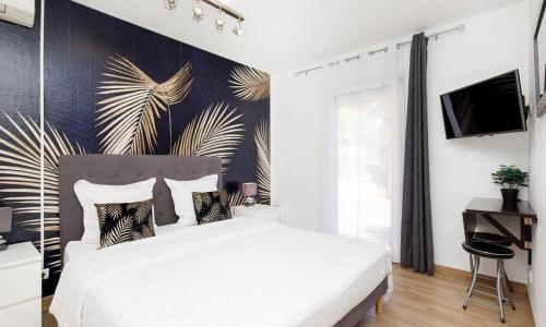 Studio au calme, avec terrasse et parking à Eze village