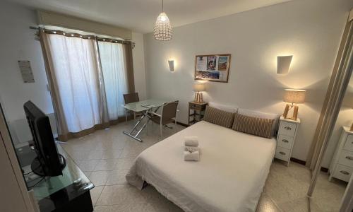 Studio 28 m2 au calme à Menton