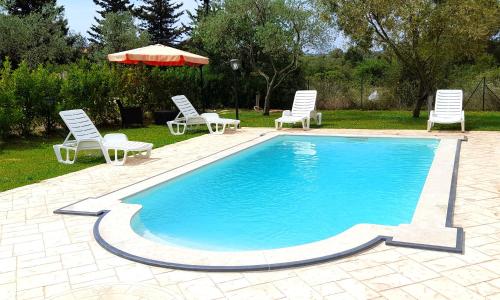 3 bedrooms villa with private pool enclosed garden and wifi at Noto