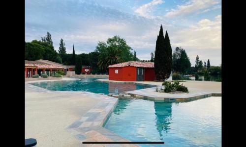 Appart dans résidence de vacances avec piscines