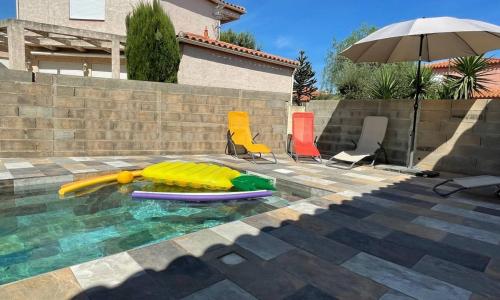 Maison Elne, 4 pièces, 8 personnes - FR-1-225-772