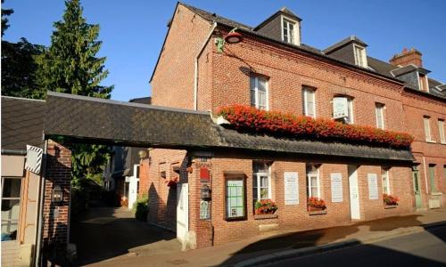 Hôtel Restaurant La Paix La Robe et le Palais