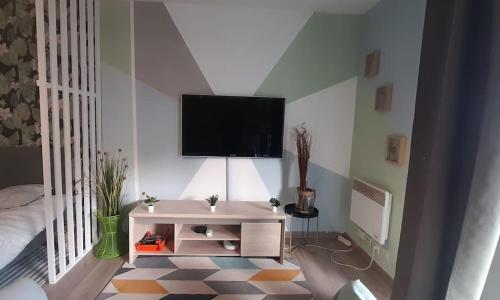 Au pied de la Gare de Cergy le haut, centre villes