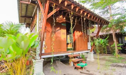 RedDoorz Syariah at Banyu Asem Banyuwangi