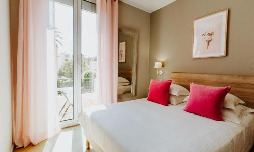 Hôtel Le Petit Castel