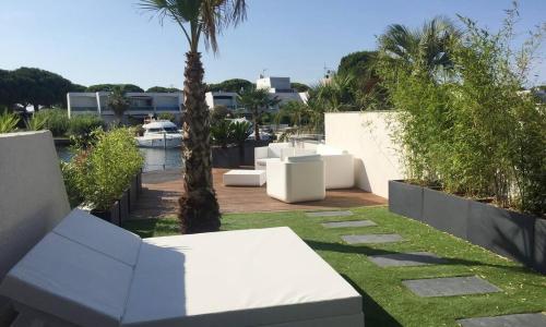 Belle grande marina en duplex avec appontement