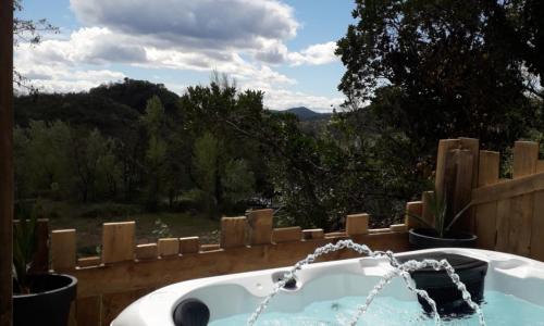 Cocoon : Gîtes 2-4 ou 6 pers avec jacuzzi