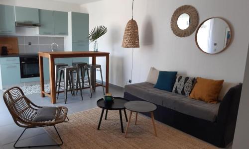 Grand studio avec patio