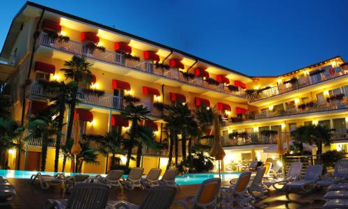 Hotel Capri Bardolino 3S