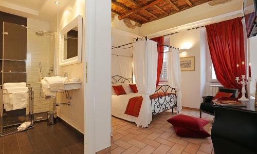 Madonna de' Monti Suites