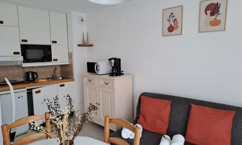 Charming nest in a quiet place near the sea
