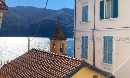 Lake Nest - by MyHomeInComo