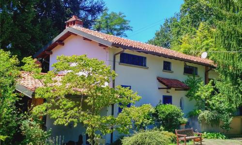 Villa with private pool and garden