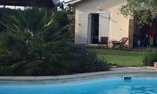 Aux portes de Bordeaux, chambre indépendante