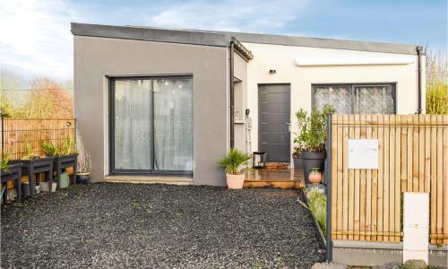 Nice Home In Ploubalay With Kitchen