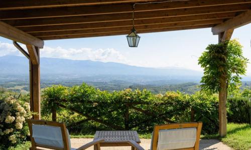 La Tuia Vacanze apt for 4PP and apt for 2PP