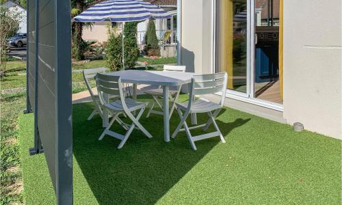 Beautiful Home In Gan With Kitchen